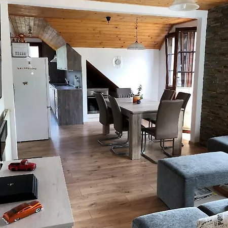 Apartma Lara & Jaka *